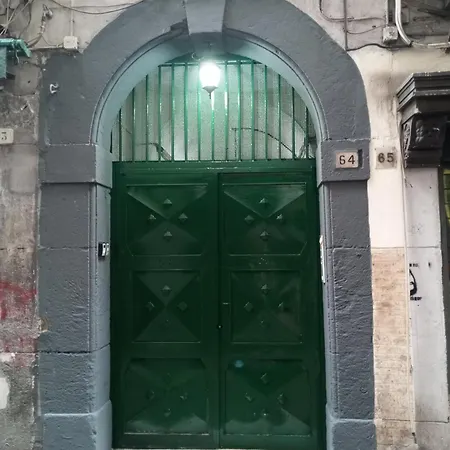 Spaccanapoli House
