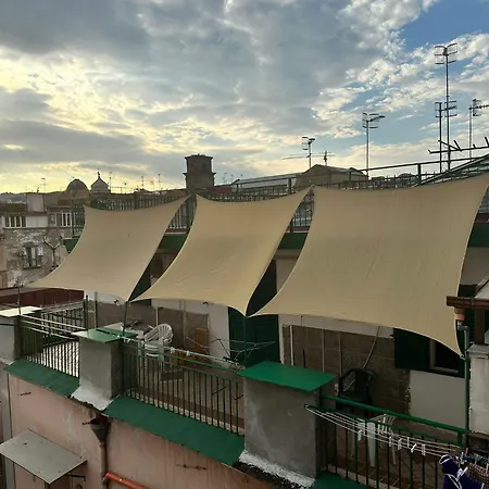 Spaccanapoli House * Napoli